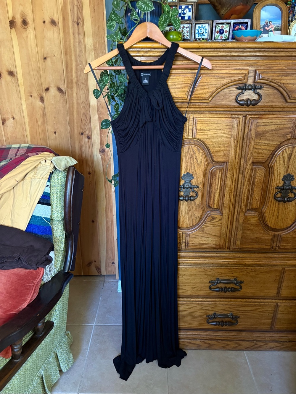 Elegant Black Halter Maxi Dress - Classic Evening Style